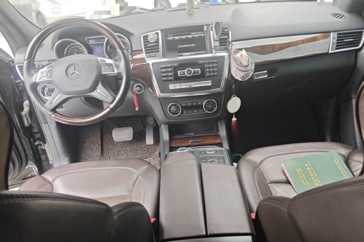 Used Mercedes-Benz M-Class 2014 ML 400 4MATIC Luxury Model

