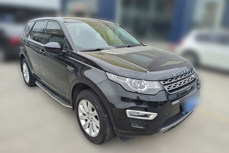 Used Land Rover Discovery Sport 2017 2.0T SE Front Right 45 Deg