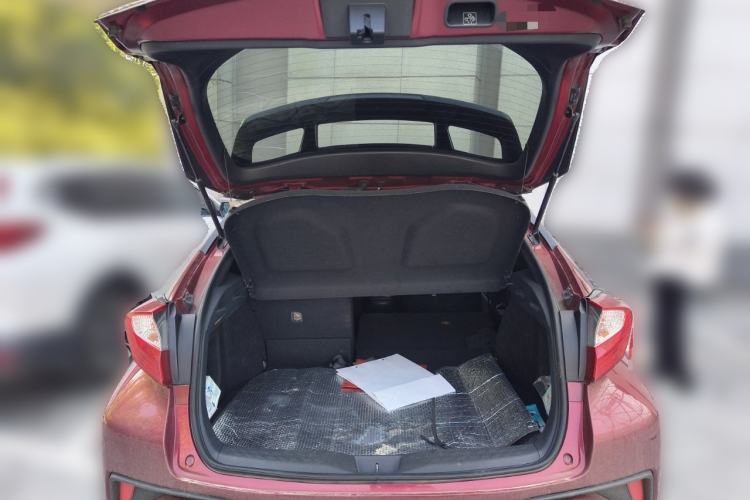 Used Toyota IZOA 2018 2.0L Yichi Edition China V Standard