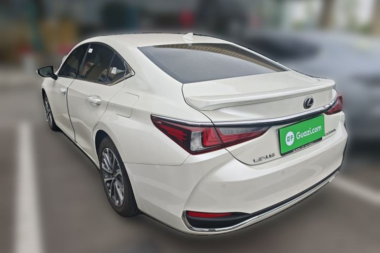 Used Lexus ES 2022 300h Excellence Edition
