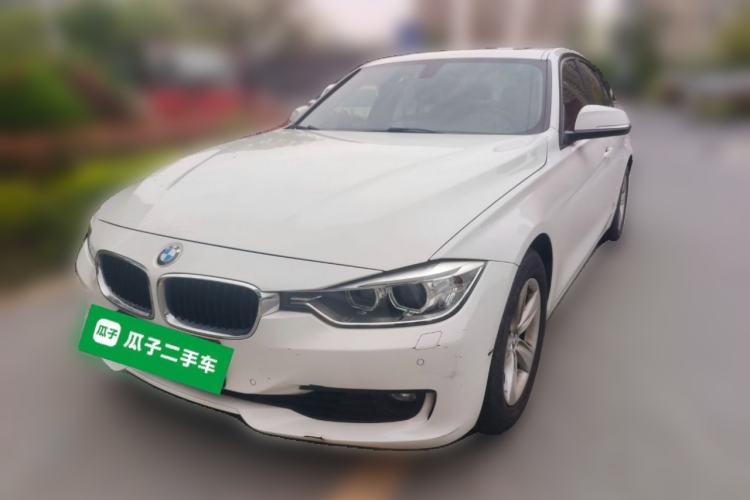 Used BMW 3 Series 2015 320i Luxury Line Stylish Edition