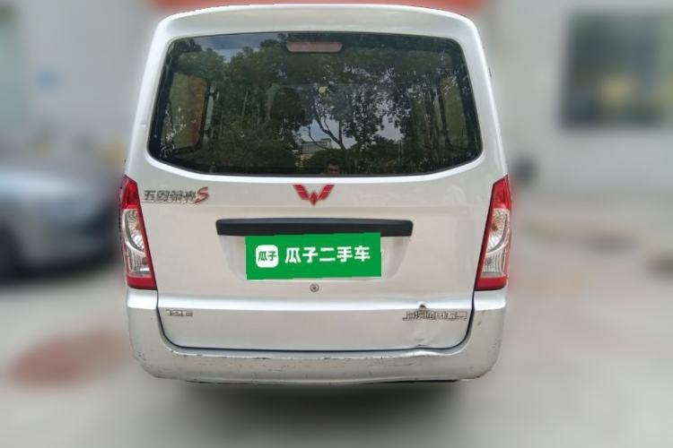 Used Wuling Rongguang S 2021 1.2L Base Model 7-Seater LSI