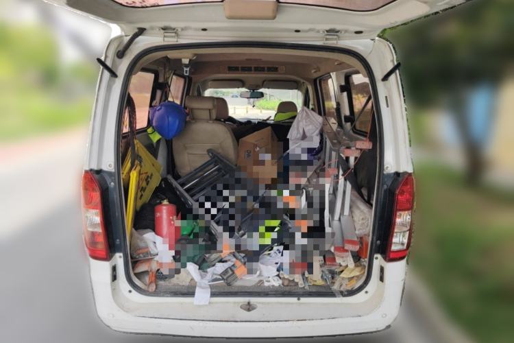 Used Wuling Rongguang V 2016 1.5L Standard Version