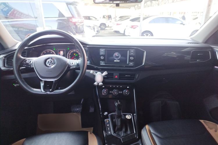 Used Volkswagen Tayron 2019 330TSI Two-Wheel-Drive Luxury Version China V Emission Standard Center Console