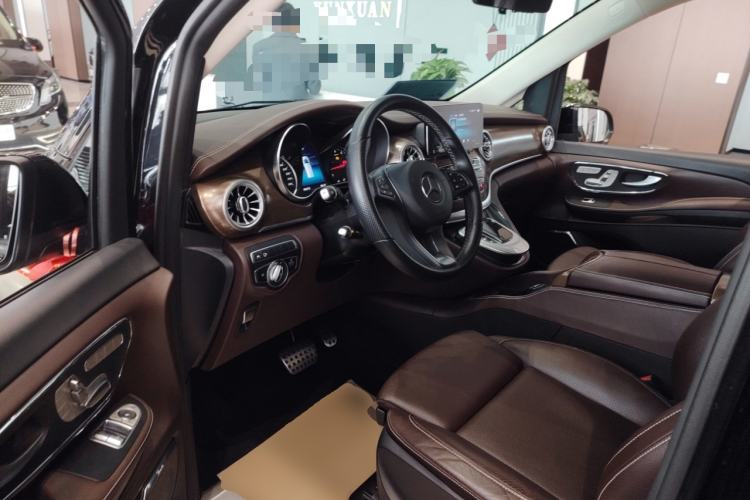 Used Mercedes-Benz V-Class 2022 V 260 L Long Wheelbase Prestige Edition Left Front Seat