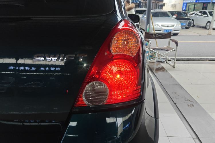 Used Suzuki Swift 2016 1.5L Automatic Fashionable Coolplay Edition
