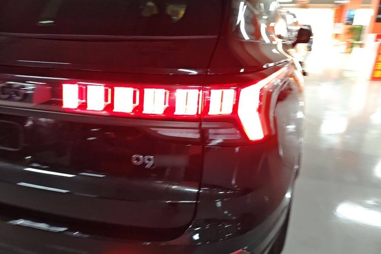 Used Lynk & Co 09 EM-P 2025 2.0TD EM-P Four-Wheel Drive Max Five Seats Right Rear Taillight