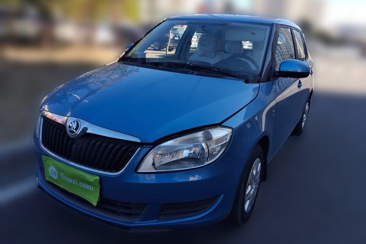 Used Skoda Fabia 2014 1.4L Automatic Crystal Edition