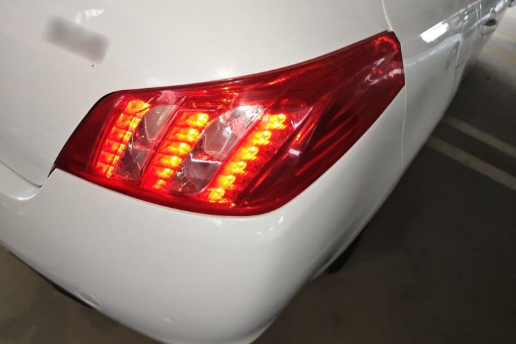 Used Peugeot 508 2013 2.0L 2nd Anniversary Edition with Automatic Sunroof – Classic Version
