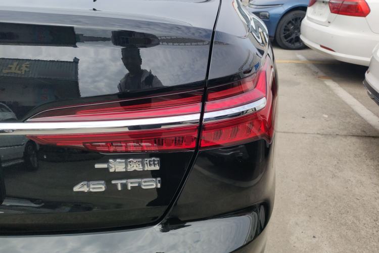 Used Audi A6L 2021 45 TFSI Prestige Elegant Edition Right Rear Taillight