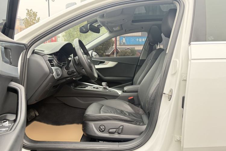 Used Audi A4L 2019 40 TFSI Fashion Edition China VI Emission Standard
