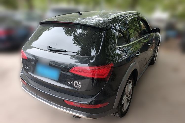 Used Audi Q5 2017 Plus 40 TFSI Comfort Model Rear Right 45 Deg