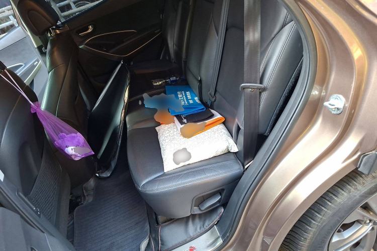 Used Hyundai Santa Fe 2013 Revised Version 2.4L Automatic All-Wheel Drive Smart Type Left Rear Seat