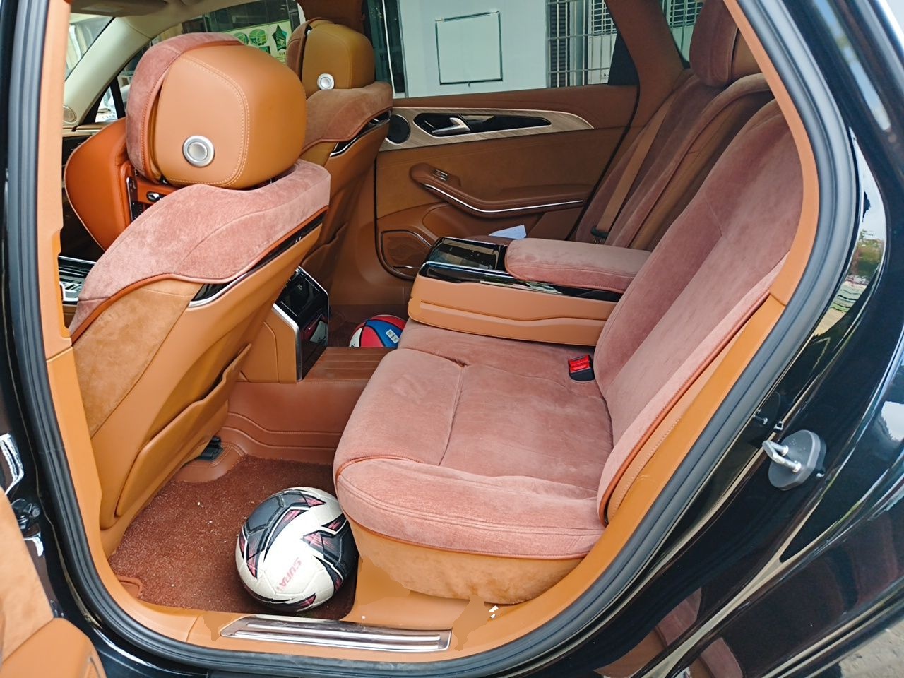 Hongqi H9 2022 2.0T Smart Connect Flagship Edition - Chinese Trim Chang — снимка 17