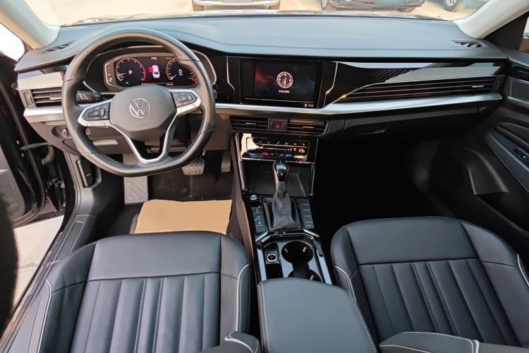 Used Volkswagen Passat 2022 330TSI Elite Edition Custom Version
