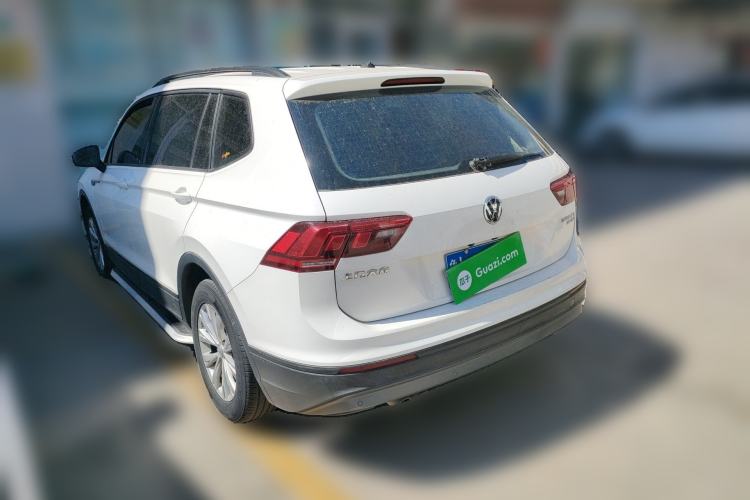 Used Volkswagen Tiguan L 2018 330TSI Automatic Two-Wheel Drive Luxury Edition Rear Left 45 Deg