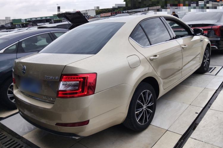 Used Skoda Octavia 2017 1.6L Automatic Smart Drive Edition
