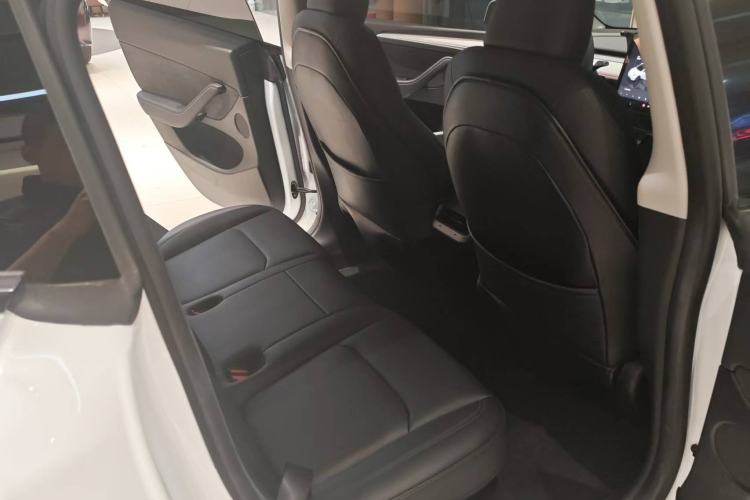 Used Tesla Model Y 2023 Rear-Wheel-Drive Version