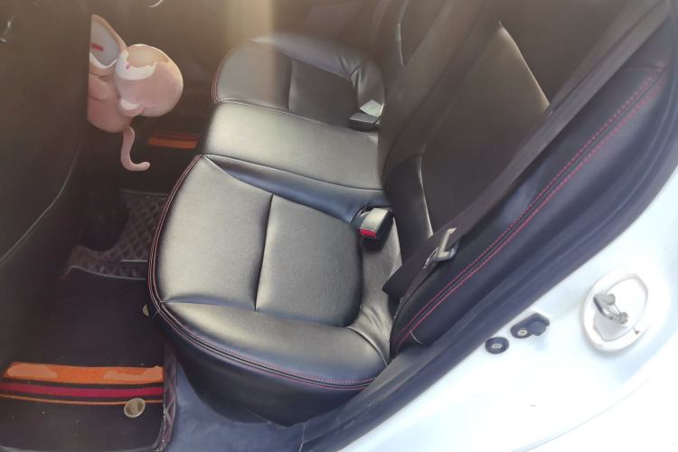 Used Kia K2 2015 Sedan 1.4L MT GLS
