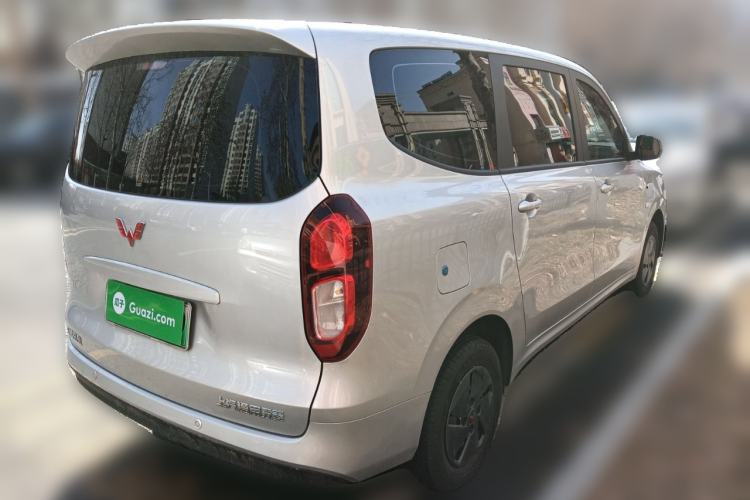 Used Wuling Hongguang New Energy 2025 Extended-Range Hybrid 50KM Comfort Version
