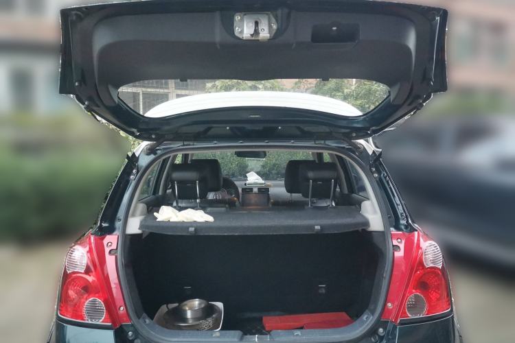 Used Suzuki Swift 2016 1.5L Automatic Fashionable Coolplay Edition
