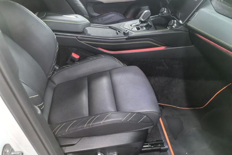 Used Lynk & Co 05 2020 2.0TD Two-Wheel Drive Shine Halo
