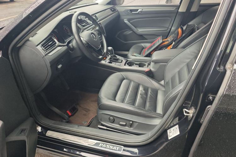 Used Volkswagen Passat 2017 330TSI DSG Luxury Edition