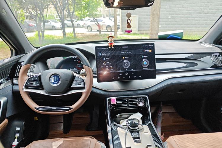 Used BYD Tang New Energy 2021 DM 2.0T Four-Wheel Drive High-Performance Luxury Model Center Console