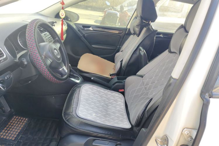 Used Volkswagen Golf 2012 1.6L Automatic Comfort Model
