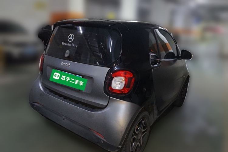 Used smart fortwo 2019 0.9T 66kW Hardtop Wind Power Edition China VI
