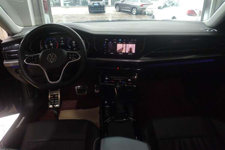 Used Volkswagen Passat 2023 Facelift 330TSI Luxury Edition