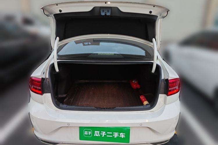 Used Volkswagen Lamando 2019 230TSI DSG Fashion Edition China VI Trunk