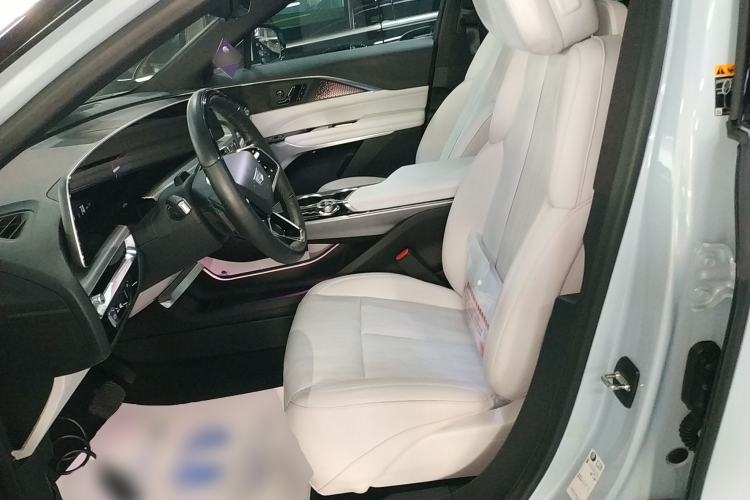 Used Cadillac LYRIQ 2022 Rear-Drive Long-Range Luxury Edition
