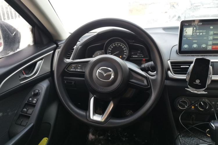 Used Mazda Mazda 3 Axela 2017 Sedan 1.5L Automatic Comfort Model Emission Standard China V