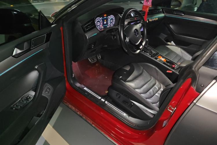 Used Volkswagen FAW-Volkswagen CC 2019 330TSI Glamour Edition China V Standard Driver Seat