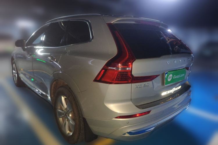Used Volvo XC60 2022 B5 4x4 Zhiyi Luxury Edition
