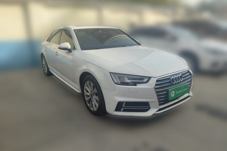 Used Audi A4L 2019 40 TFSI Ambition China VI Front Right 45 Deg