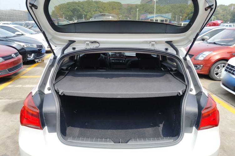 Used BMW 1 Series 2018 118i Sport Design Package
