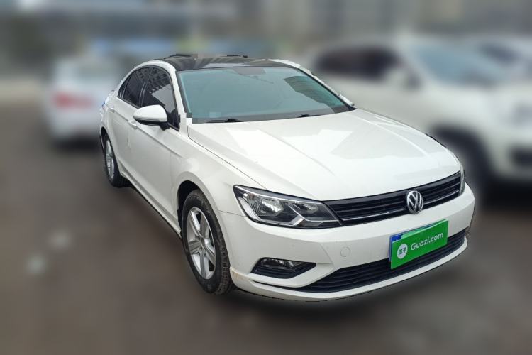 Used Volkswagen Lamando 2018 230TSI DSG Fashion Edition Front Right 45 Deg