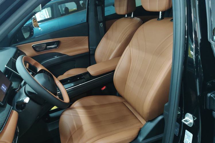 Used Chery Tiggo 8 2026 Model, 5th Generation Leopard Model, Kunpeng 1.6T Automatic Prestige Version
