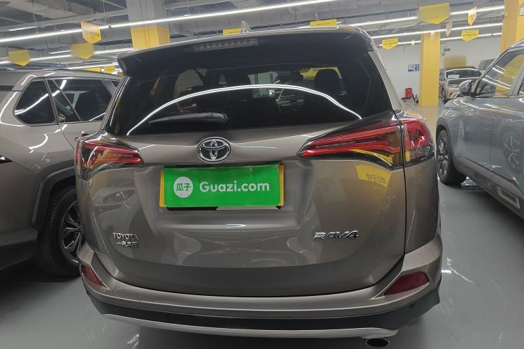 Used Toyota RAV4 2016 2.0L CVT Two-Wheel Drive Smart Edition China V Standard Rear