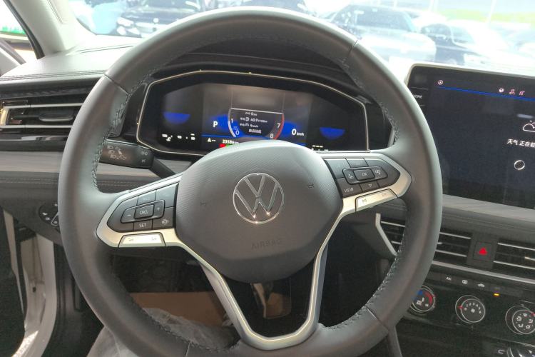 Used Volkswagen Sagitar 2023 300TSI DSG Excellence Edition Steering Wheel