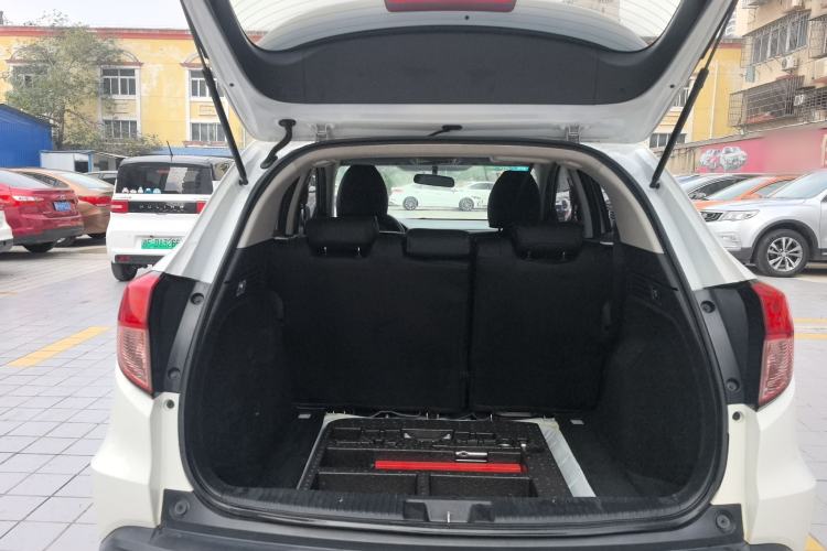 Used Honda Vezel 2015 1.5L manual two-wheel drive Comfort trim level
