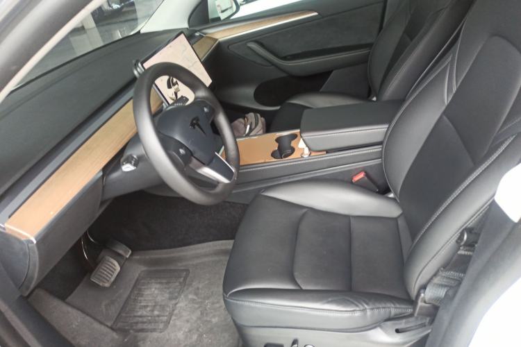 Used Tesla Model Y 2021 Long-Range All-Wheel-Drive Version