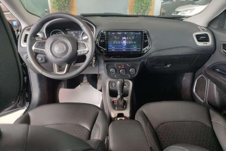 Used Jeep Compass 2017 200T Automatic Enjoyment Version