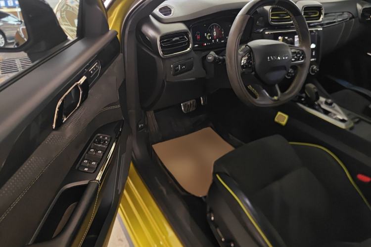 Used Lynk & Co 03 2020 03+ 2.0TD Automatic Wind-Chasing Edition
