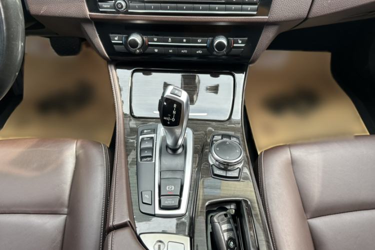 Used BMW 5 Series 2014 525Li Luxury Design Package