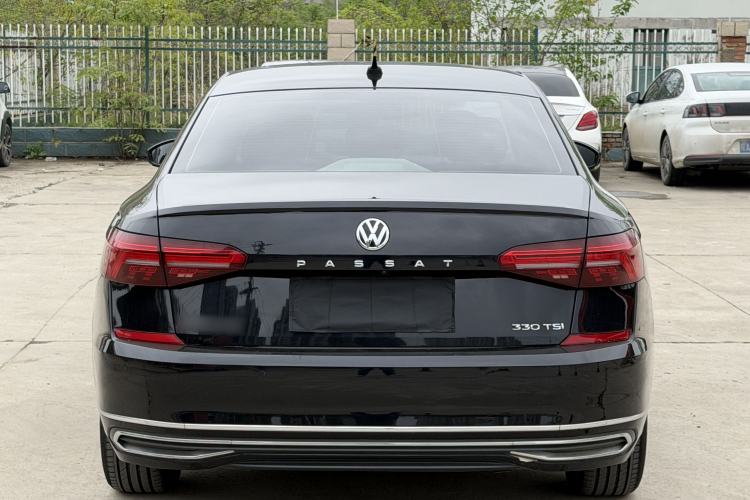 Used Volkswagen Passat 2020 330TSI Elite Edition China VI Rear