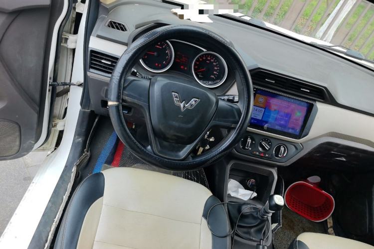 Used Wuling Hongguang 2019 1.5L S Standard Version China VI LAR