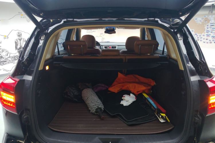 Used Haval H8 2015 2.0T Four-Wheel Drive Luxury Model